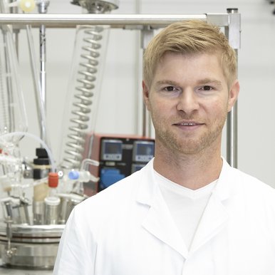 J. Steinecker Teamleiter J. Steinecker von VeZerf Laborsynthesen GmbH